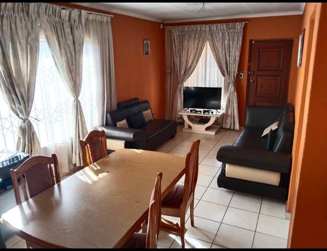 3 BEDROOM HOUSE FOR SALE IN SPRUITVIEW